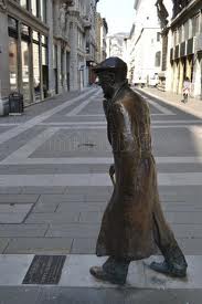 La statua di Umberto Saba a Trieste