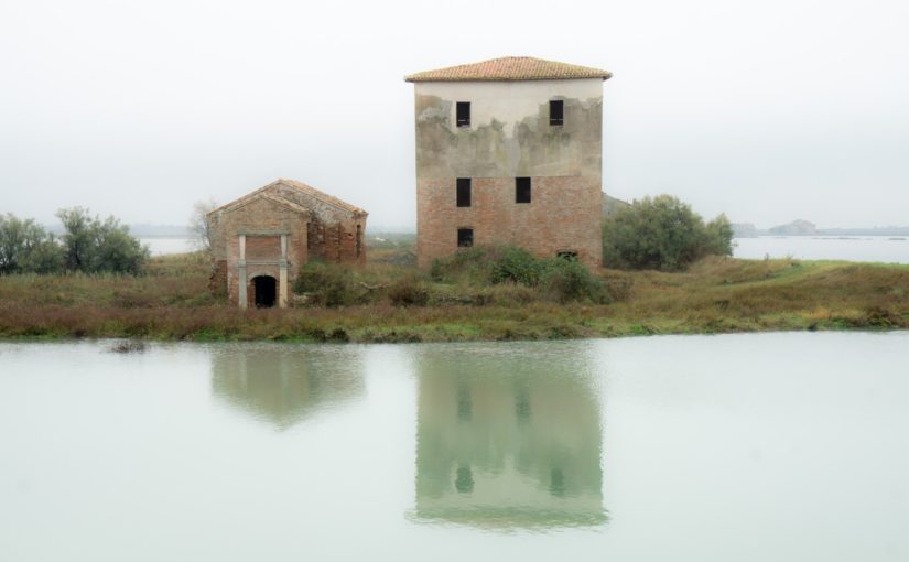 Raccontare i luoghi, raccontare il dolore